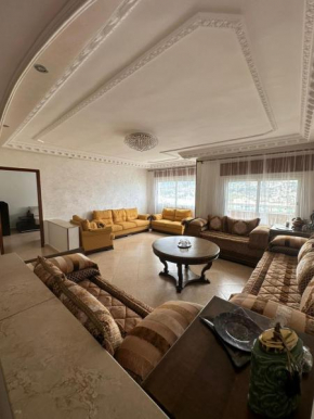 Vaste appartement au centre de Tetouan